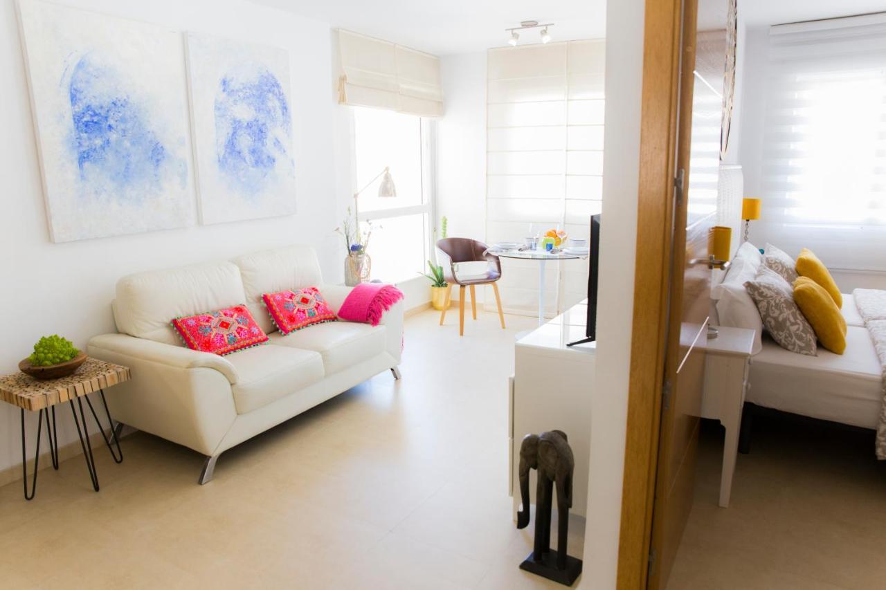 4Seasons San Nicolas Apartment Малага Екстериор снимка